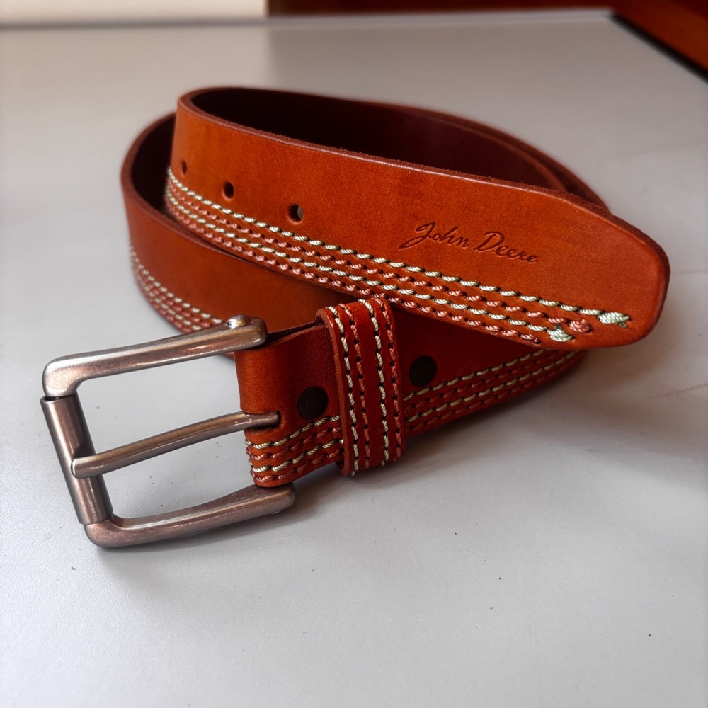 John Deere Size Large Brown Leather Belt Contrast Stitching Brush‎ Nickel Buckle